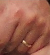 Quel frocetto sposato con quella lesbica di Valeria vuole un' altra casella...